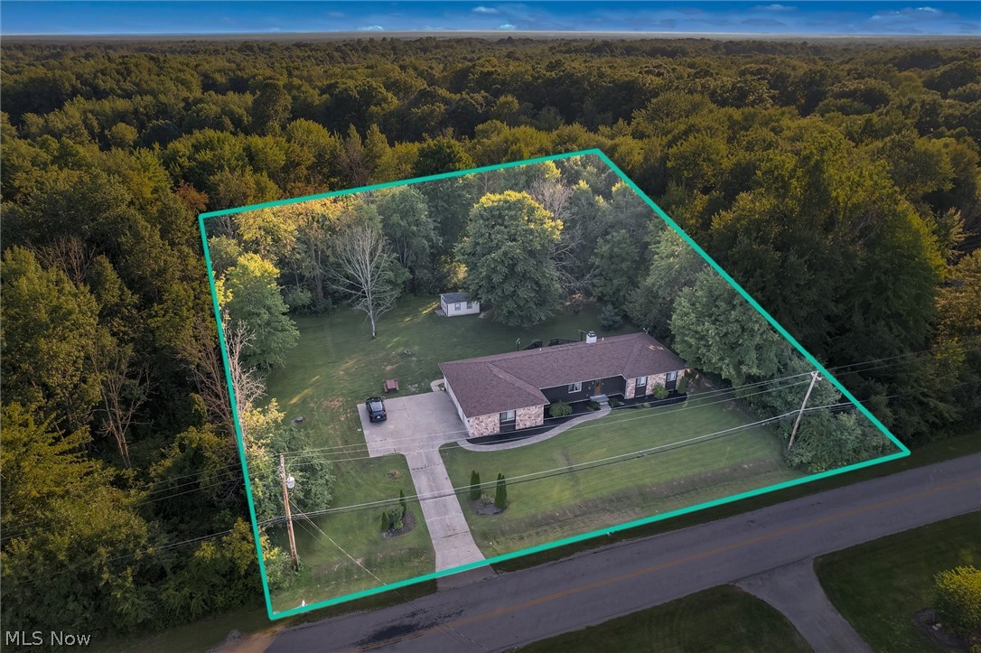 557 Rome Rock Creek Road Roaming Shores, OH 44084 - Photo 5 of 34 Gallery Image 5
