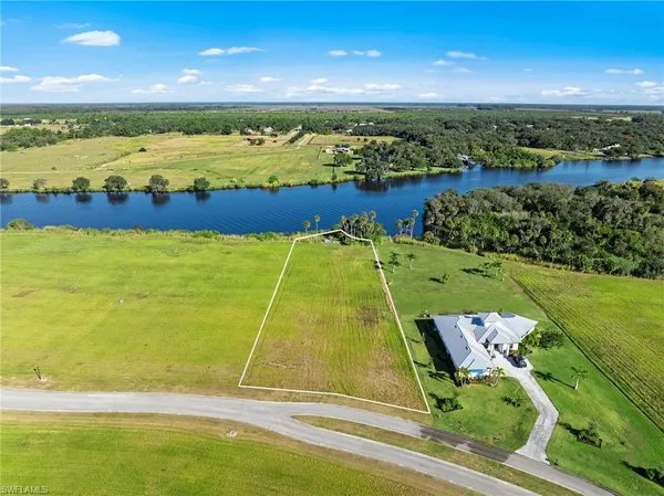 $199,000 | 22821 Yellow Button Lane, Alva, FL 33920