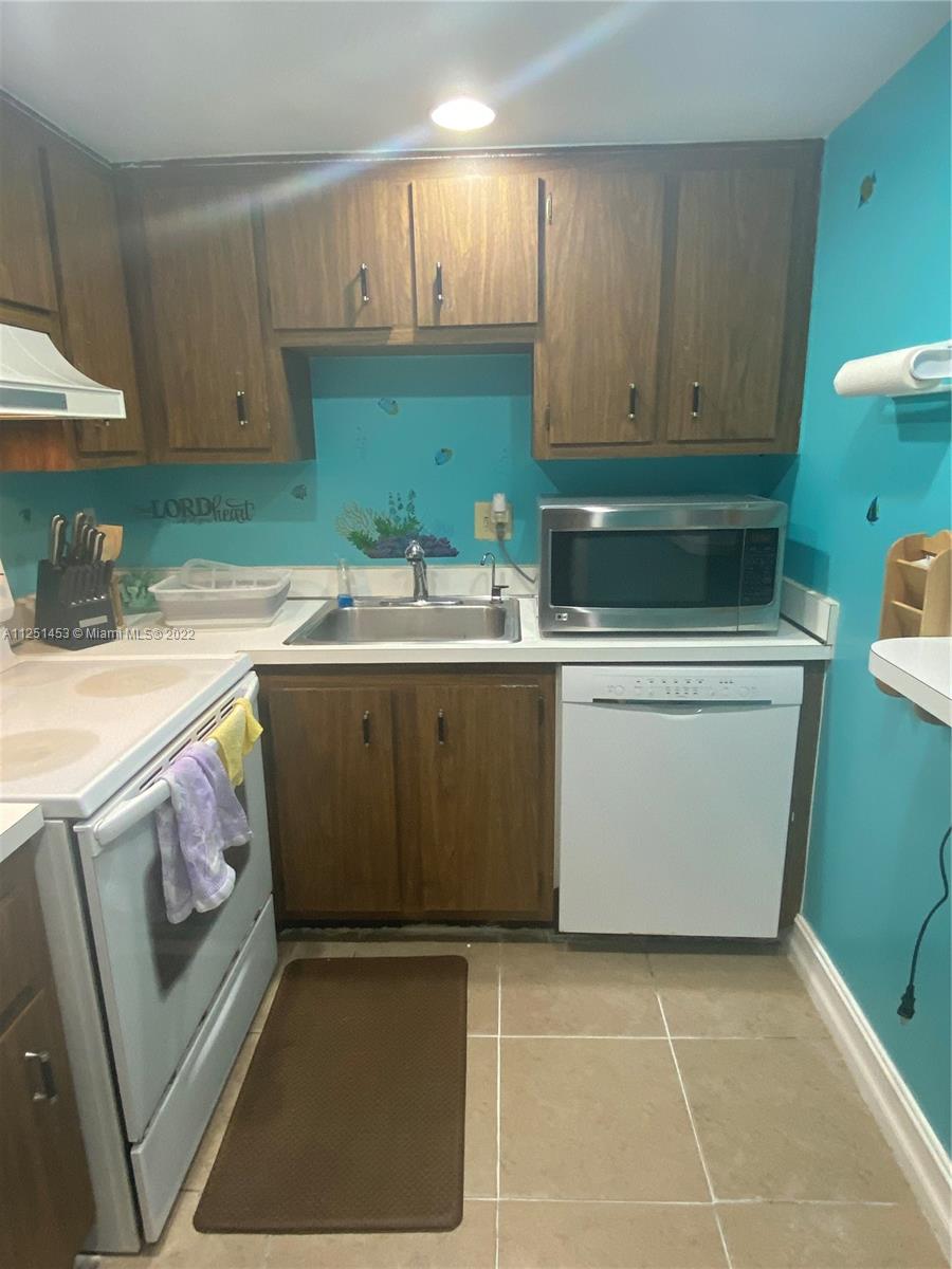 Inverrary Lauderhill, FL 33319 - Photo 10 of 25