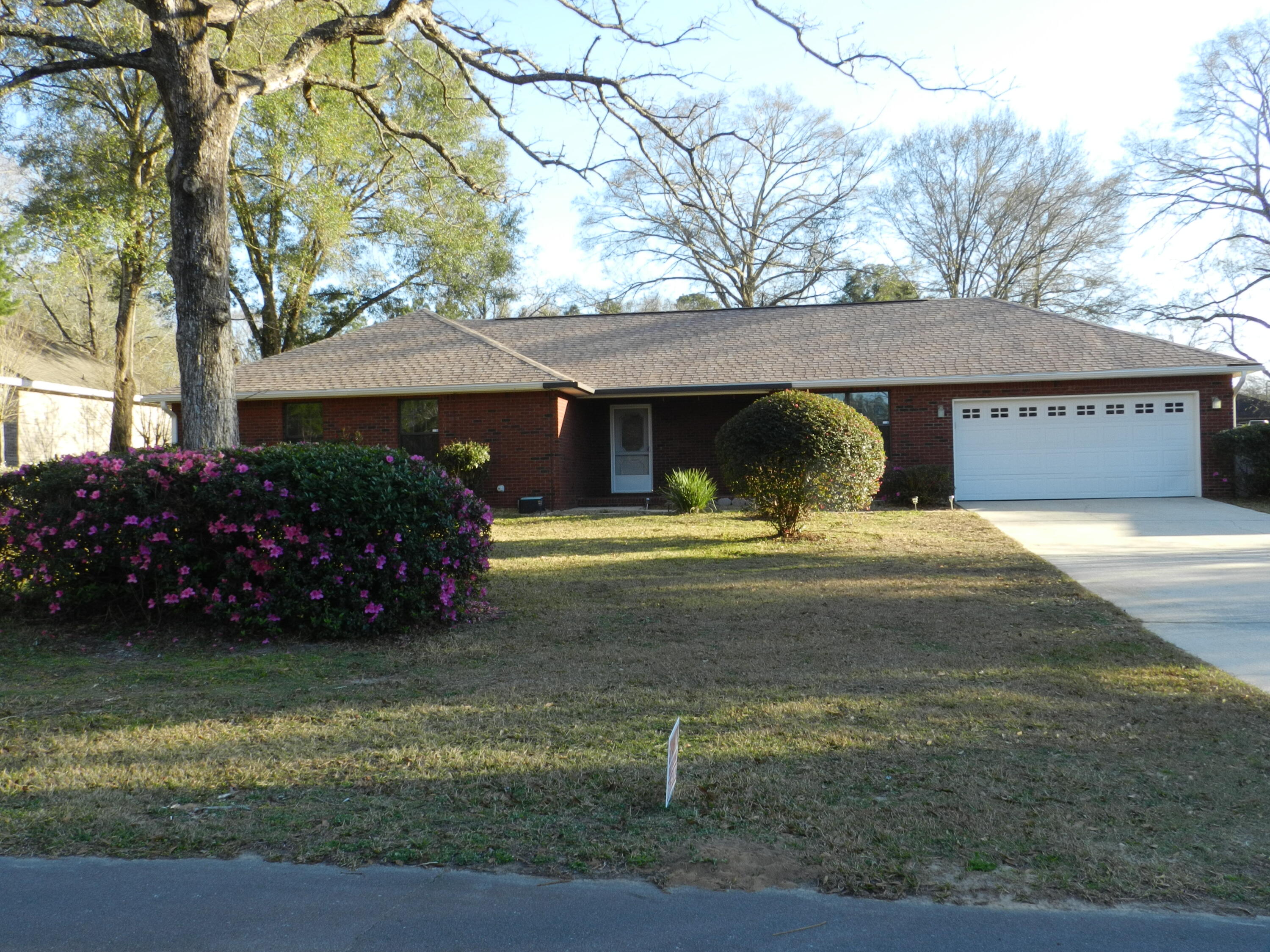 2710 Phil Tyner Road Crestview, FL 32536 - Photo 1 of 46 Front