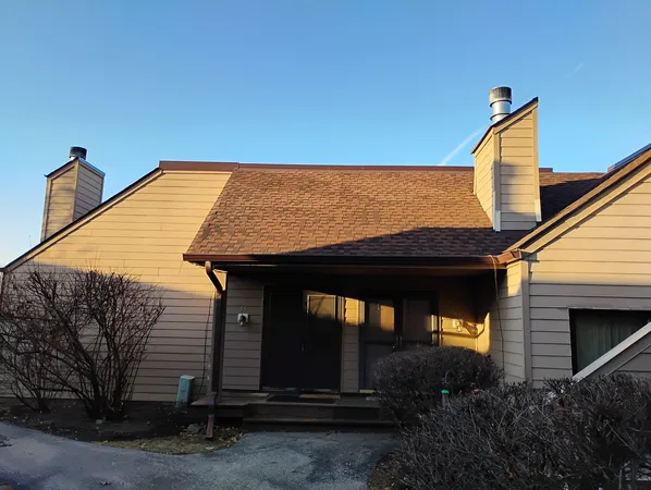 $1,500 | 3325 Beacon Street, Unit 53, North Chicago, IL 60064