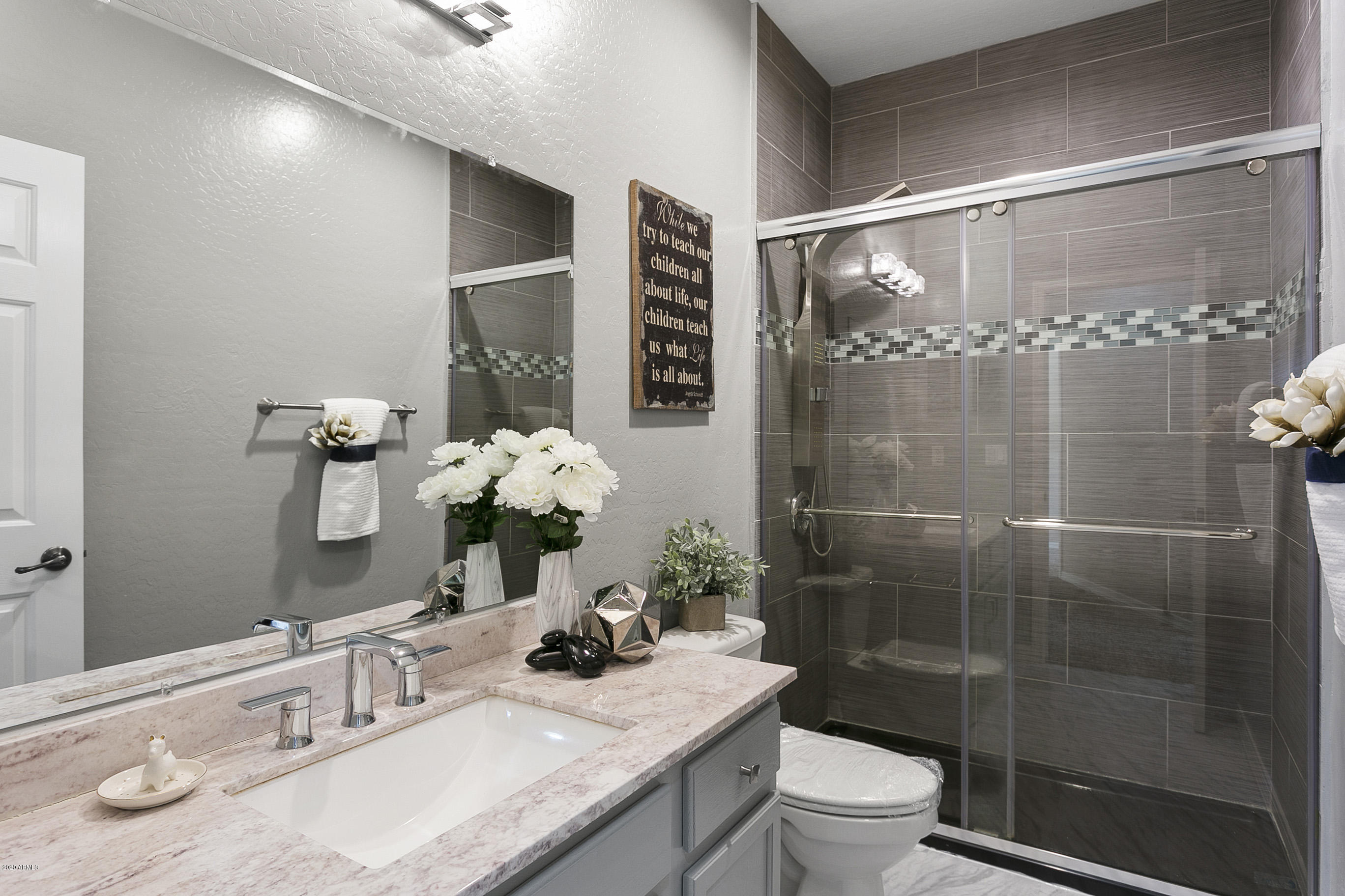3006 North 37th Street, Unit 8 Phoenix, AZ 85018 - Photo 14 of 18 3006N37th8-018