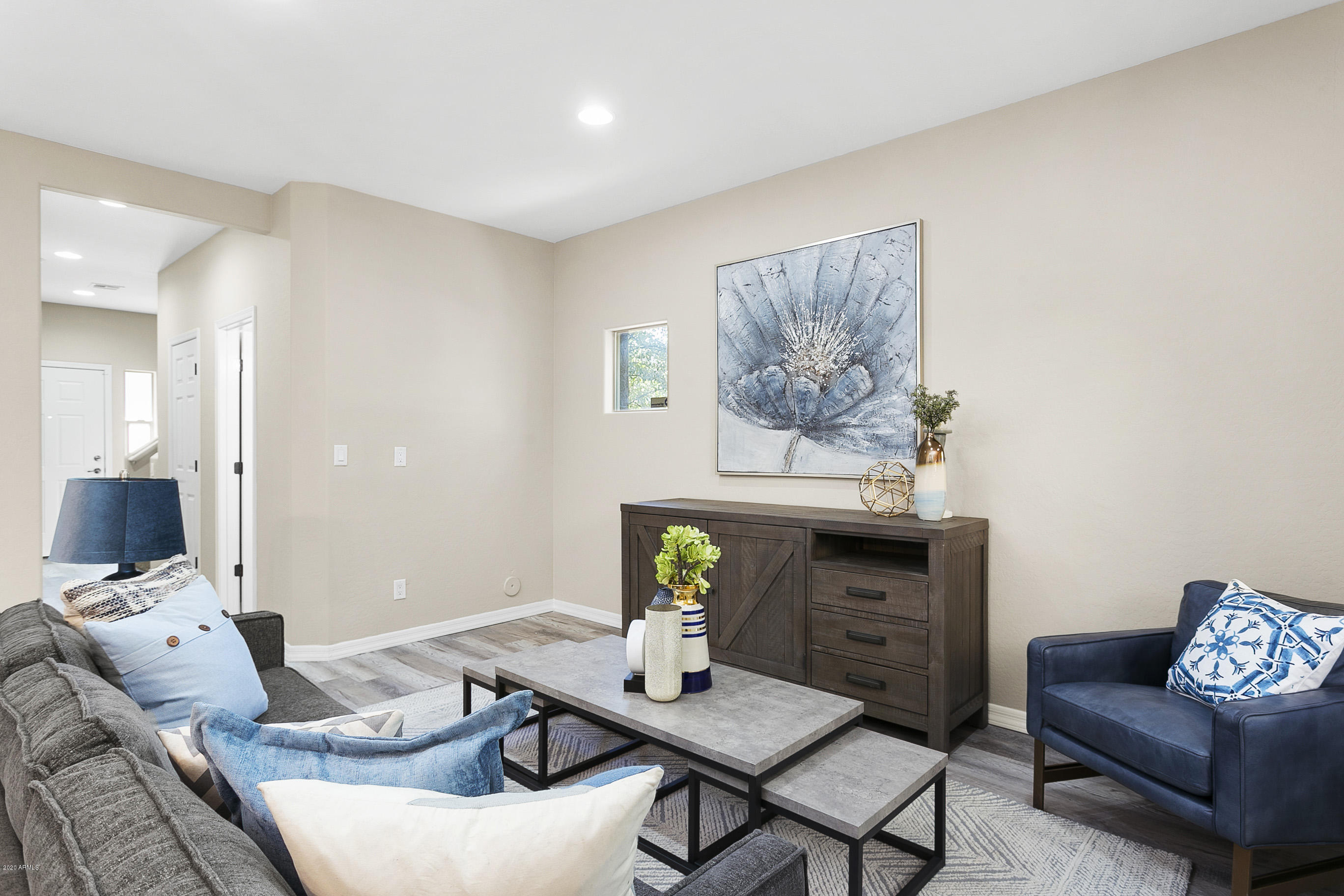3006 North 37th Street, Unit 8 Phoenix, AZ 85018 - Photo 4 of 18 3006N37th8-005