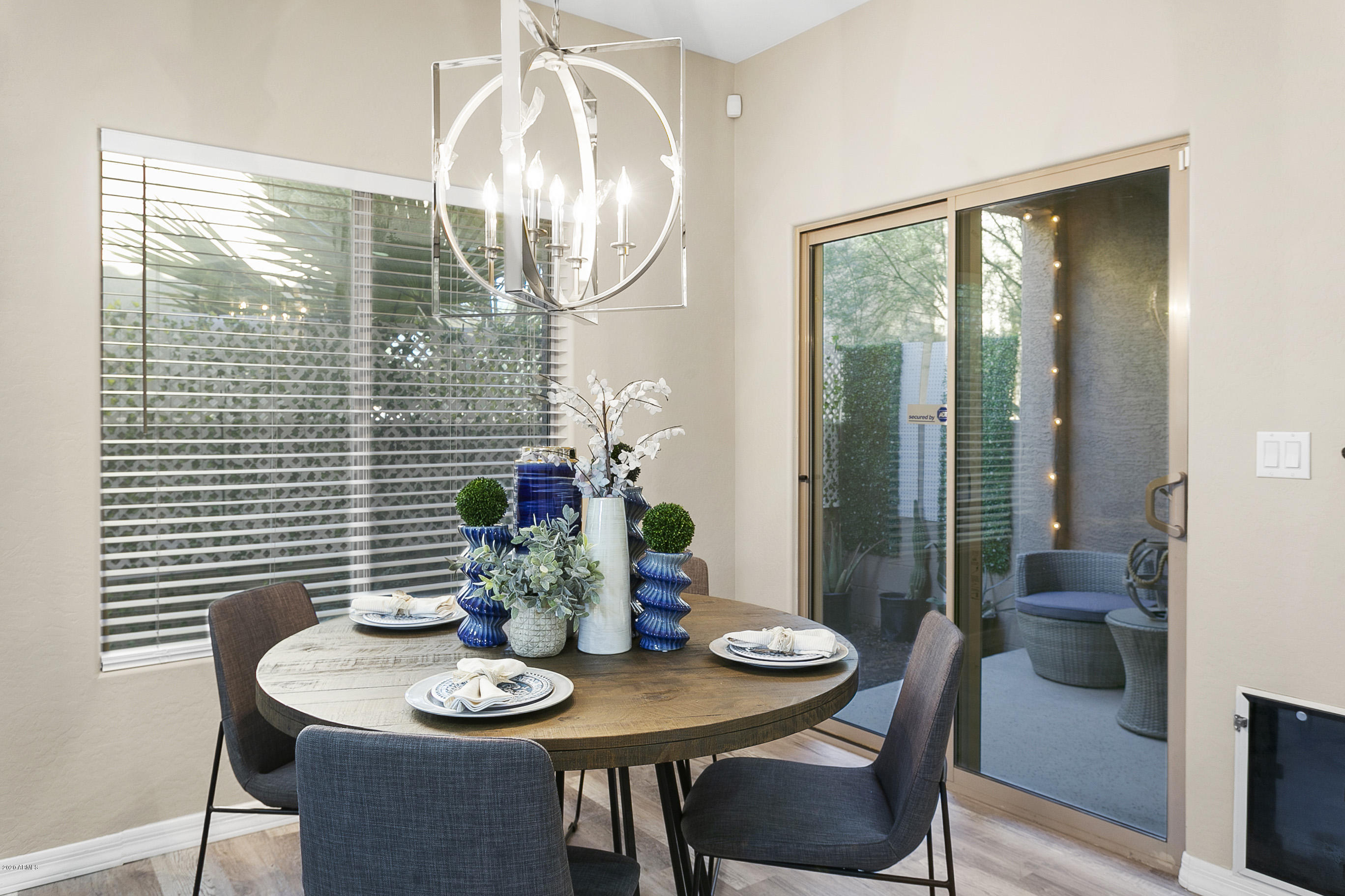 3006 North 37th Street, Unit 8 Phoenix, AZ 85018 - Photo 5 of 18 3006N37th8-006