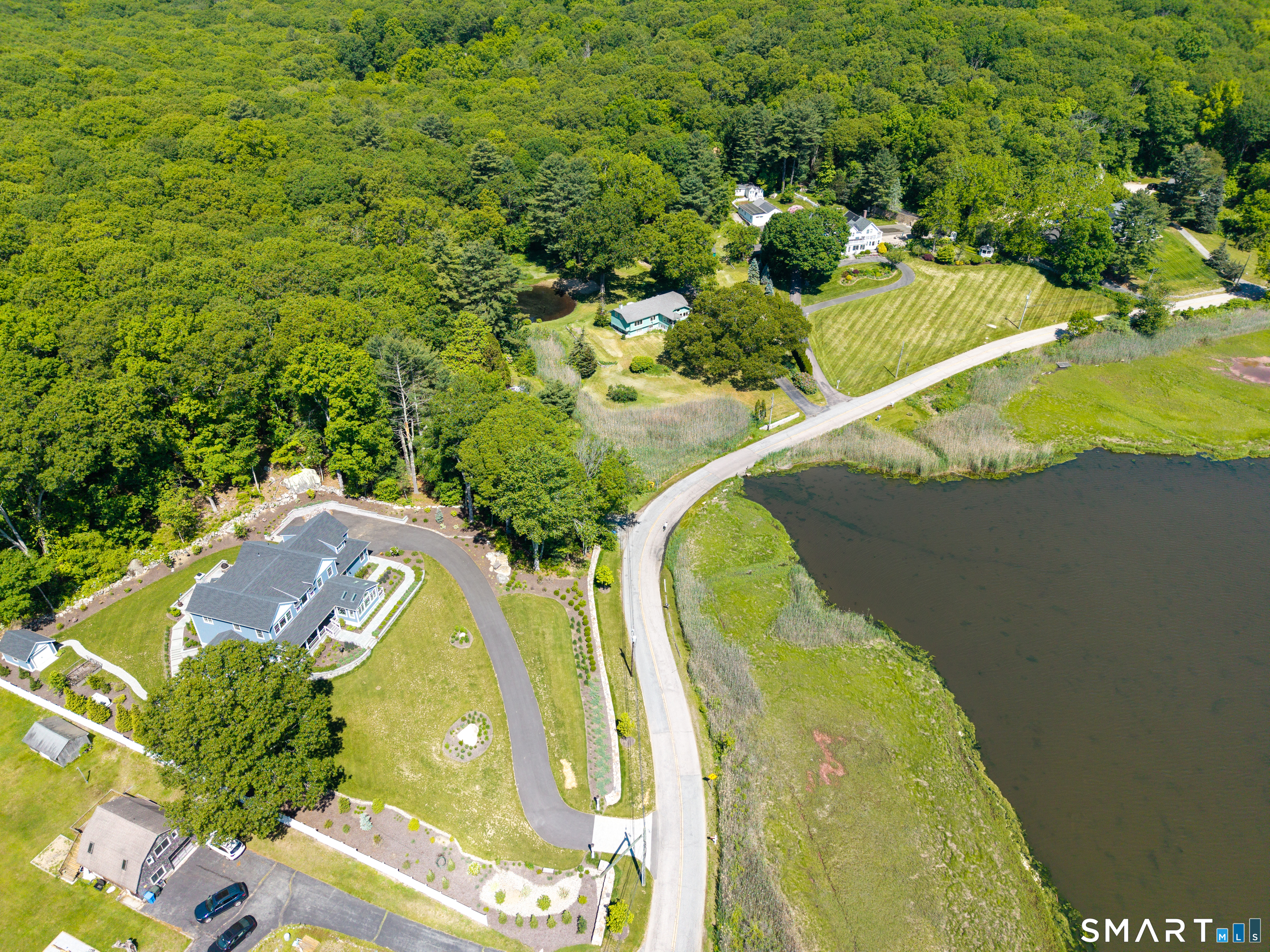 901 River Road Groton, CT 06355 - Photo 2 of 37