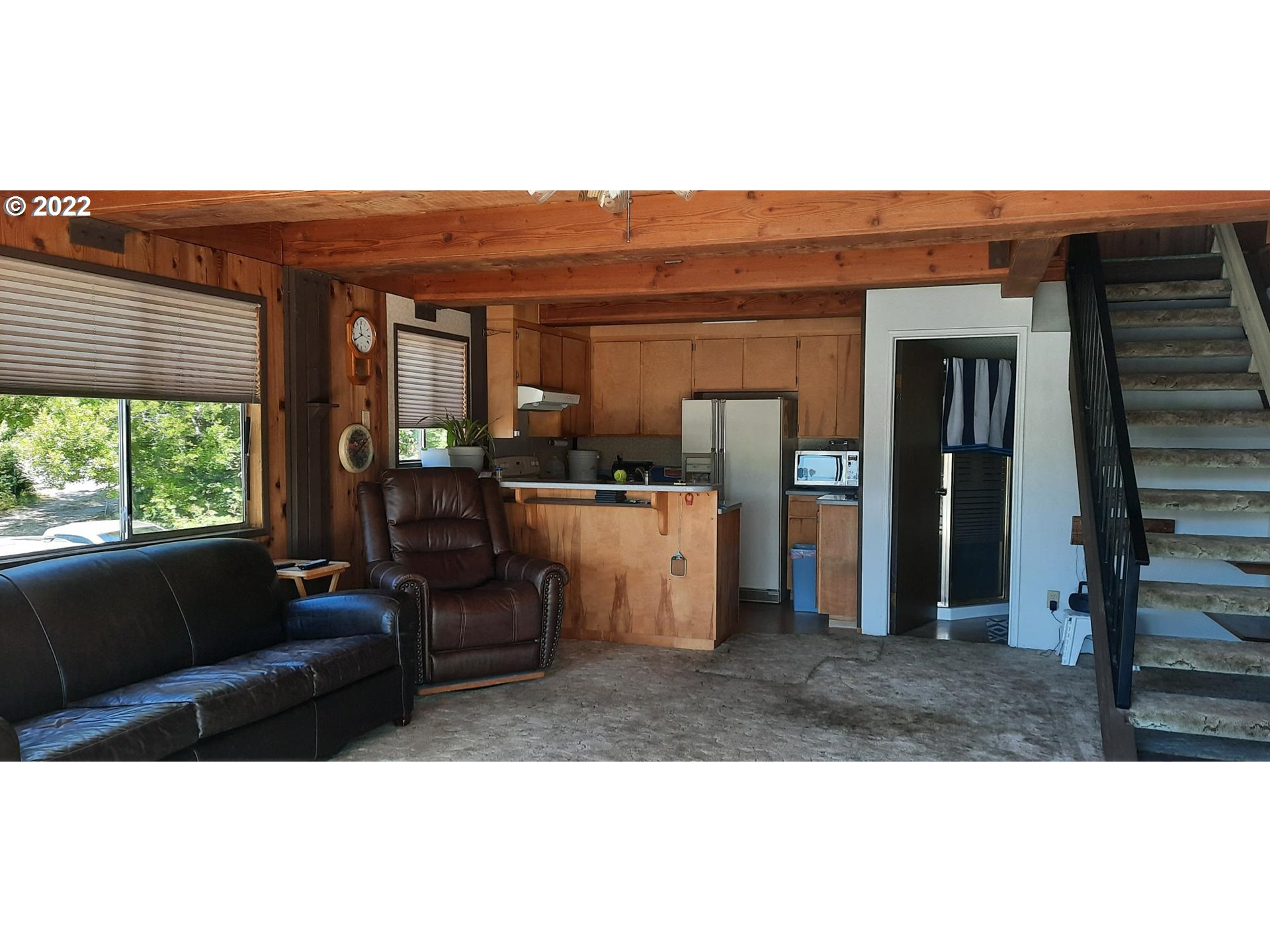 8056 Highway 126 Mapleton, OR 97453 - Photo 4 of 12 Gallery Image 4