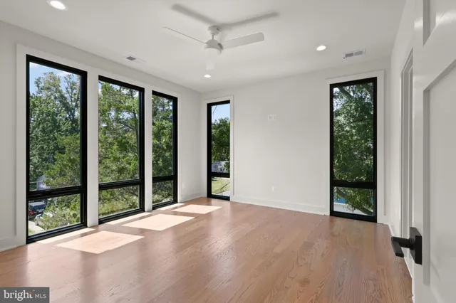 $2,599,888 | 1111 Lakewood Drive Southwest, Vienna, VA 22180