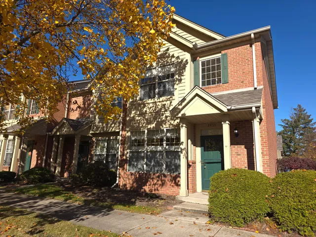 $239,900 | 2933 Churchill Lane, Highland, IN 46322