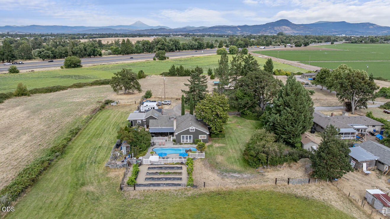 2622 Eric Avenue Central Point, OR 97502 - Photo 51 of 63