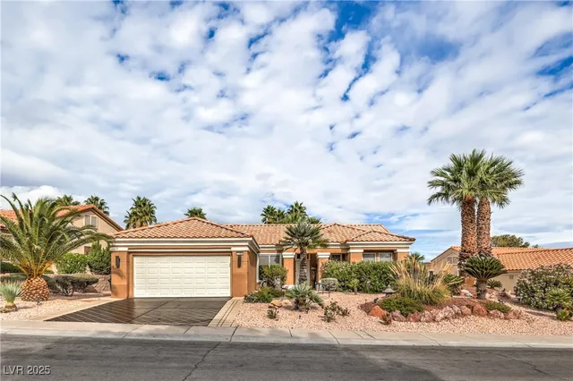 $669,900 | 11008 Mission Lakes Avenue, Las Vegas, NV 89134