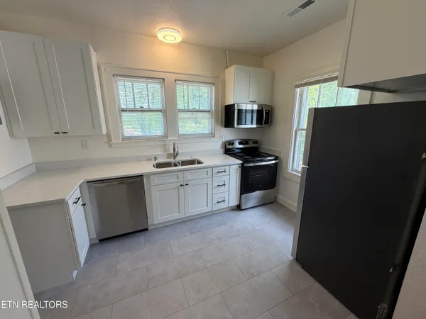 $1,195 | 135 Stanley Avenue, Unit 135, Maryville, TN 37803