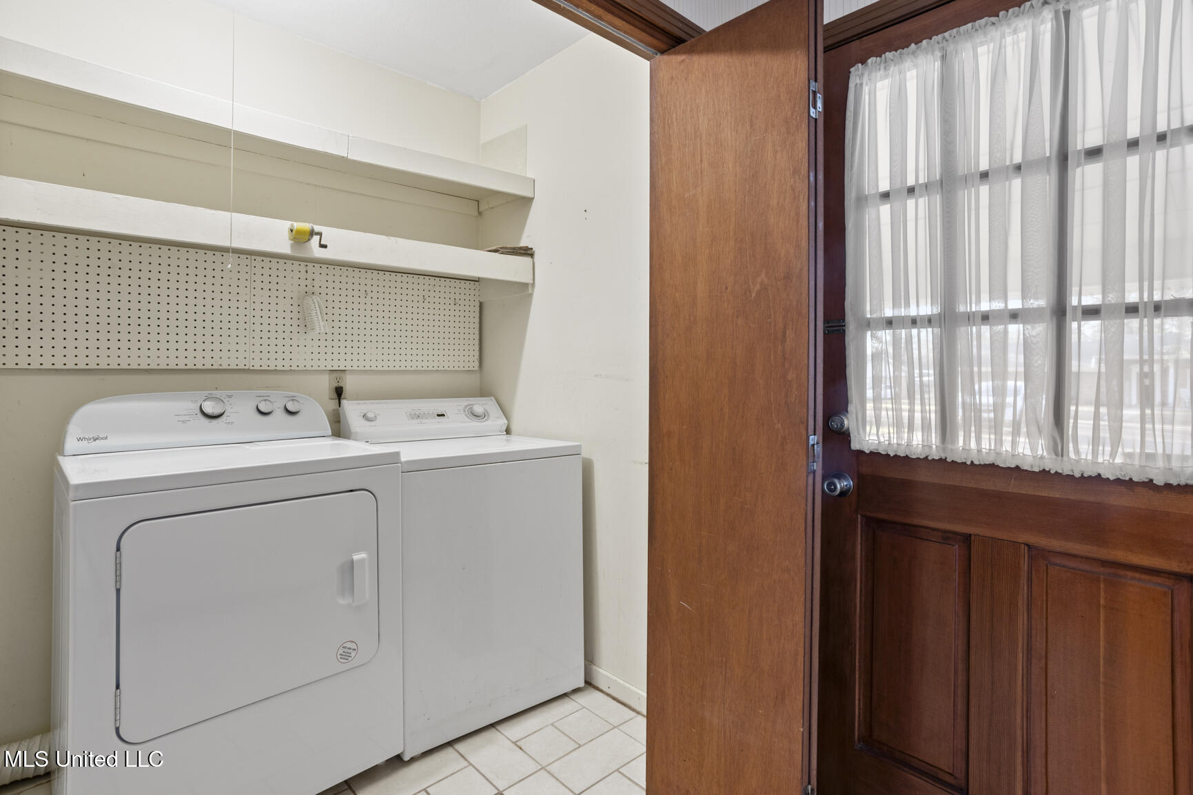 1927 Springridge Drive Jackson, MS 39211 - Photo 10 of 24 1927 Springridge-10