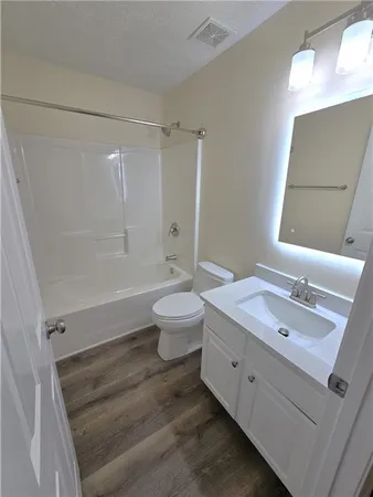 $2,800 | 4060 Crescent Walk Lane Northeast, Suwanee, GA 30024