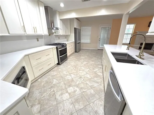 $2,800 | 4060 Crescent Walk Lane Northeast, Suwanee, GA 30024