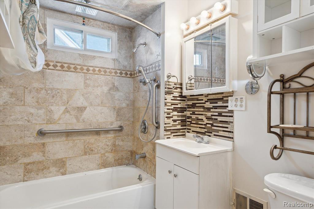 6625 West Point Street Taylor, MI 48180 - Photo 16 of 29 Gallery Image 16