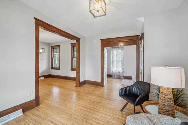 $765,000 | 909 22nd Avenue Northeast, Minneapolis, MN 55418