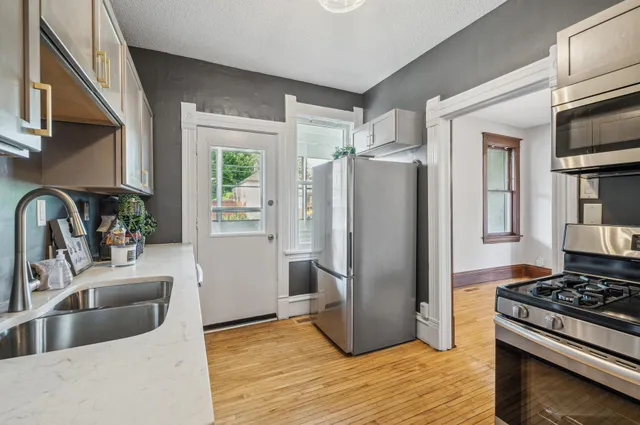 $765,000 | 909 22nd Avenue Northeast, Minneapolis, MN 55418