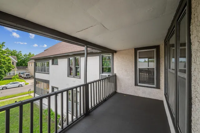 $765,000 | 909 22nd Avenue Northeast, Minneapolis, MN 55418