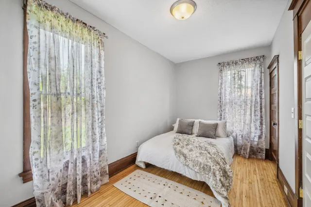 $765,000 | 909 22nd Avenue Northeast, Minneapolis, MN 55418