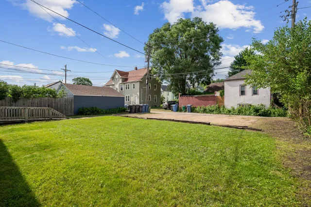 $765,000 | 909 22nd Avenue Northeast, Minneapolis, MN 55418