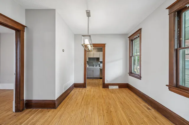 $765,000 | 909 22nd Avenue Northeast, Minneapolis, MN 55418