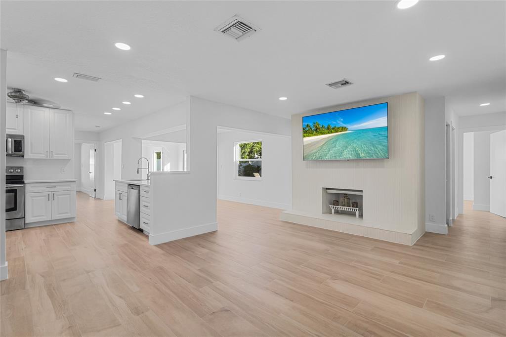 2830 Northeast 46th Street Lighthouse Point, FL 33064 - Photo 30 of 58