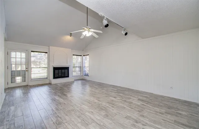 $1,800 | 5311 Sweetwind Lane, Spring, TX 77373