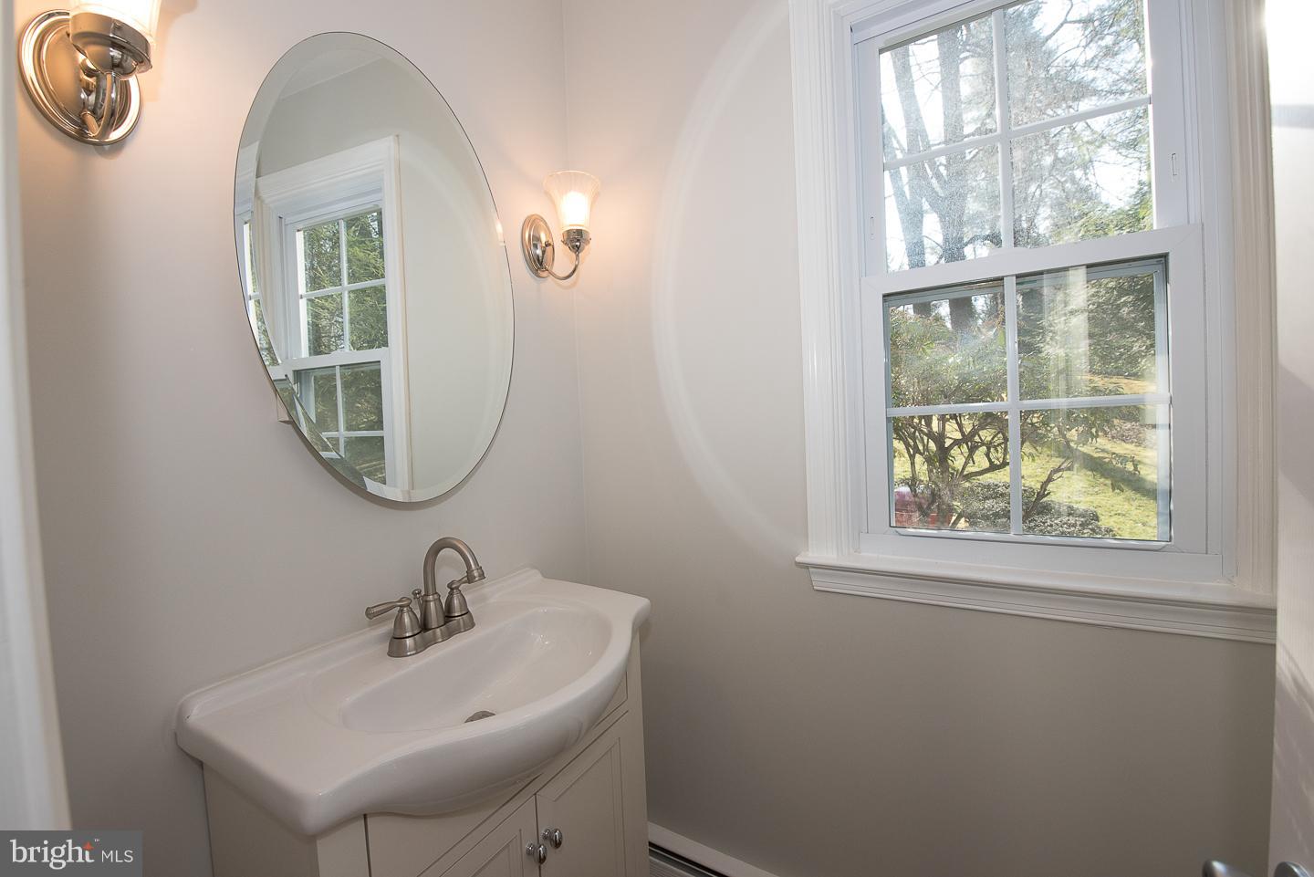 29 Marple Road Haverford, PA 19041 - Photo 11 of 30 Half Bath