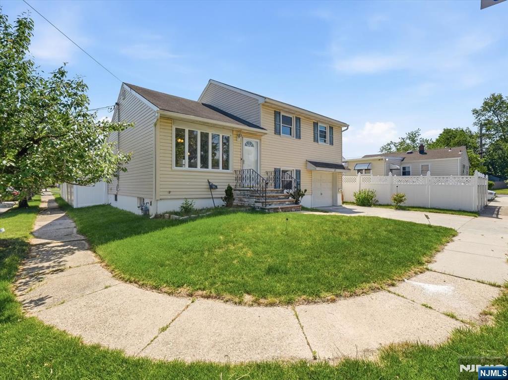 27 Carolyn Road Belleville, NJ 07109 - Photo 39 of 43