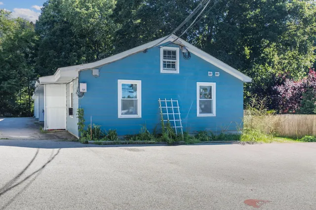 $239,900 | 108 Oak Street, Unit 2, Dover, NH 03820