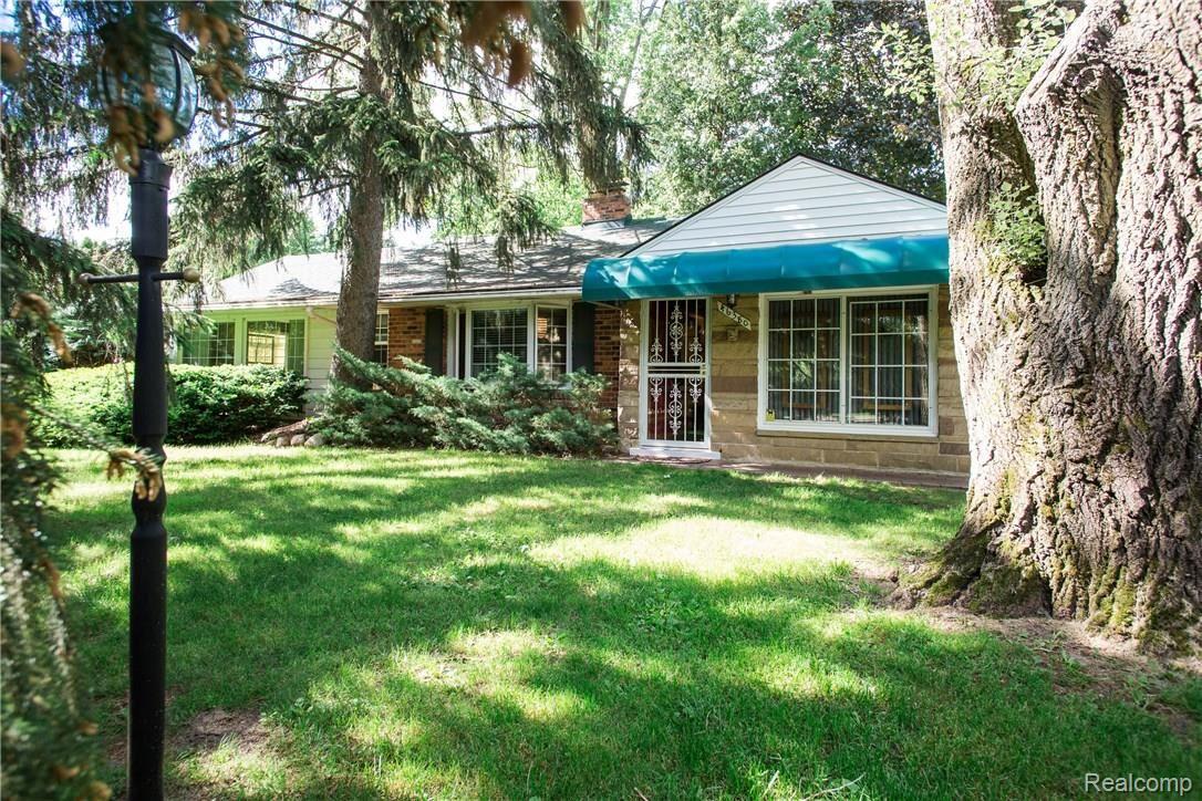 46380 West 11 Mile Road Novi, MI 48374 - Photo 1 of 31 Front View
