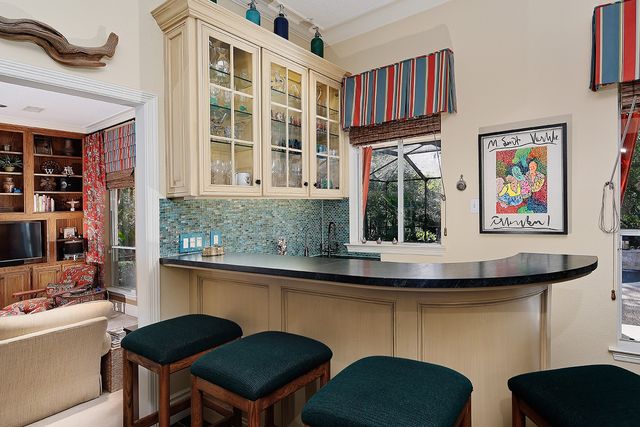 $1,798,000 | 26 South Windsail Place, The Woodlands, TX 77381