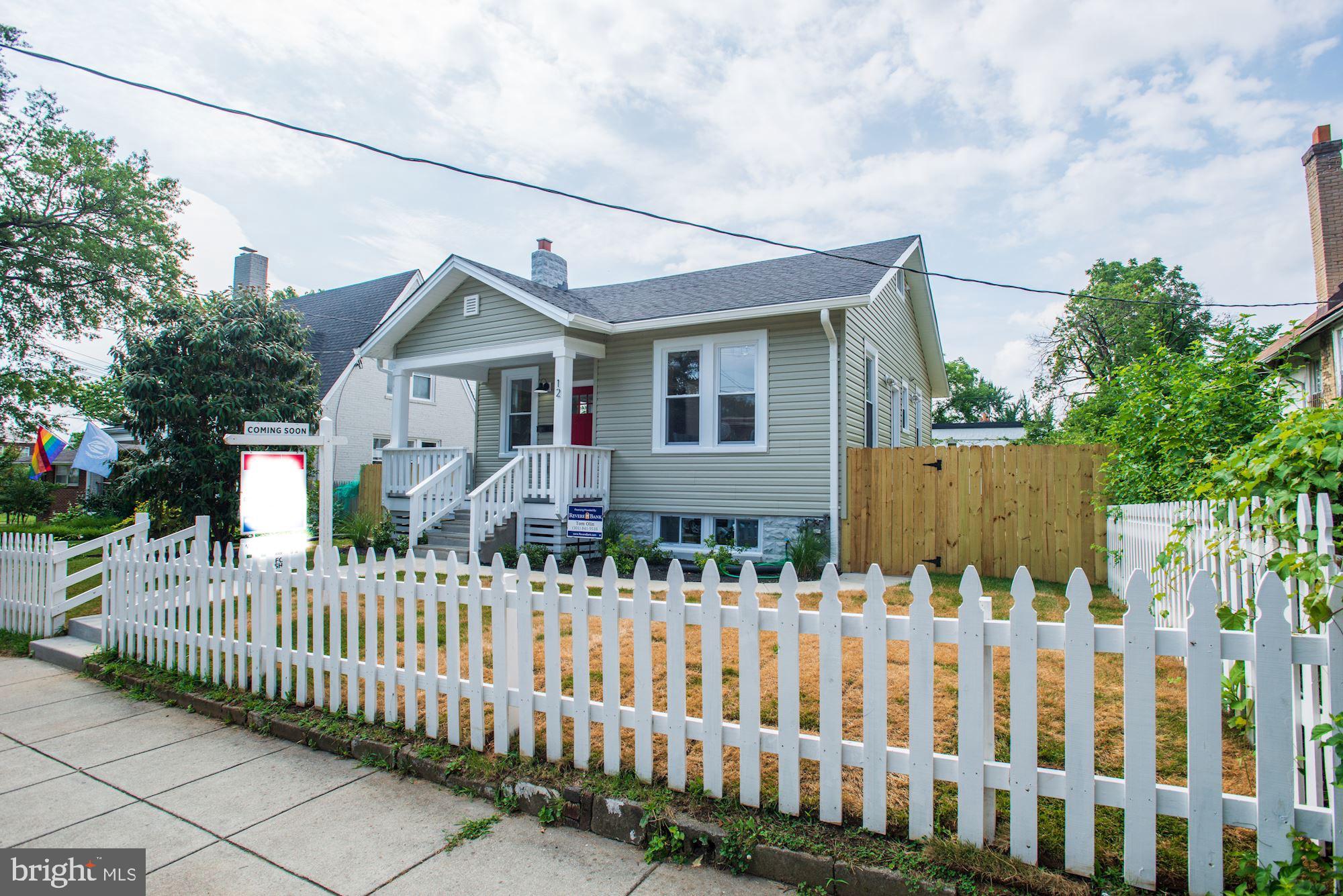 12 Nicholson Street Northwest Washington, DC 20011 - Photo 2 of 45