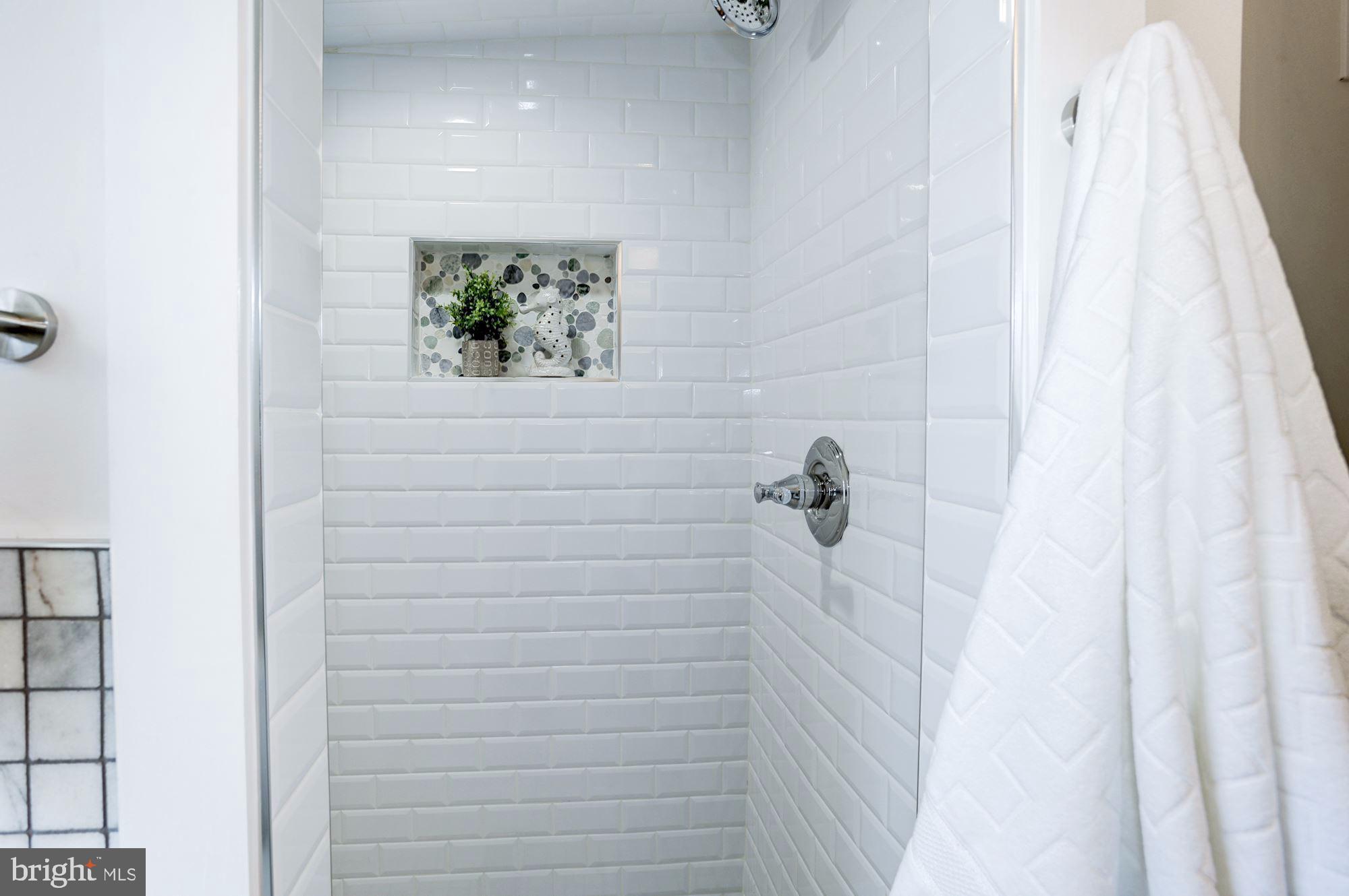 12 Nicholson Street Northwest Washington, DC 20011 - Photo 22 of 45 Beveled Subway Tile