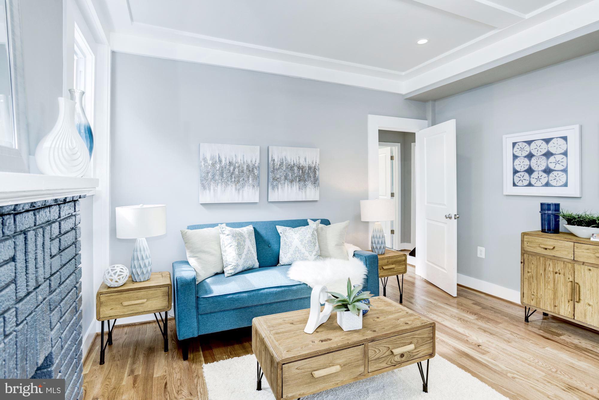 12 Nicholson Street Northwest Washington, DC 20011 - Photo 5 of 45 Oak Hardwood Flooring