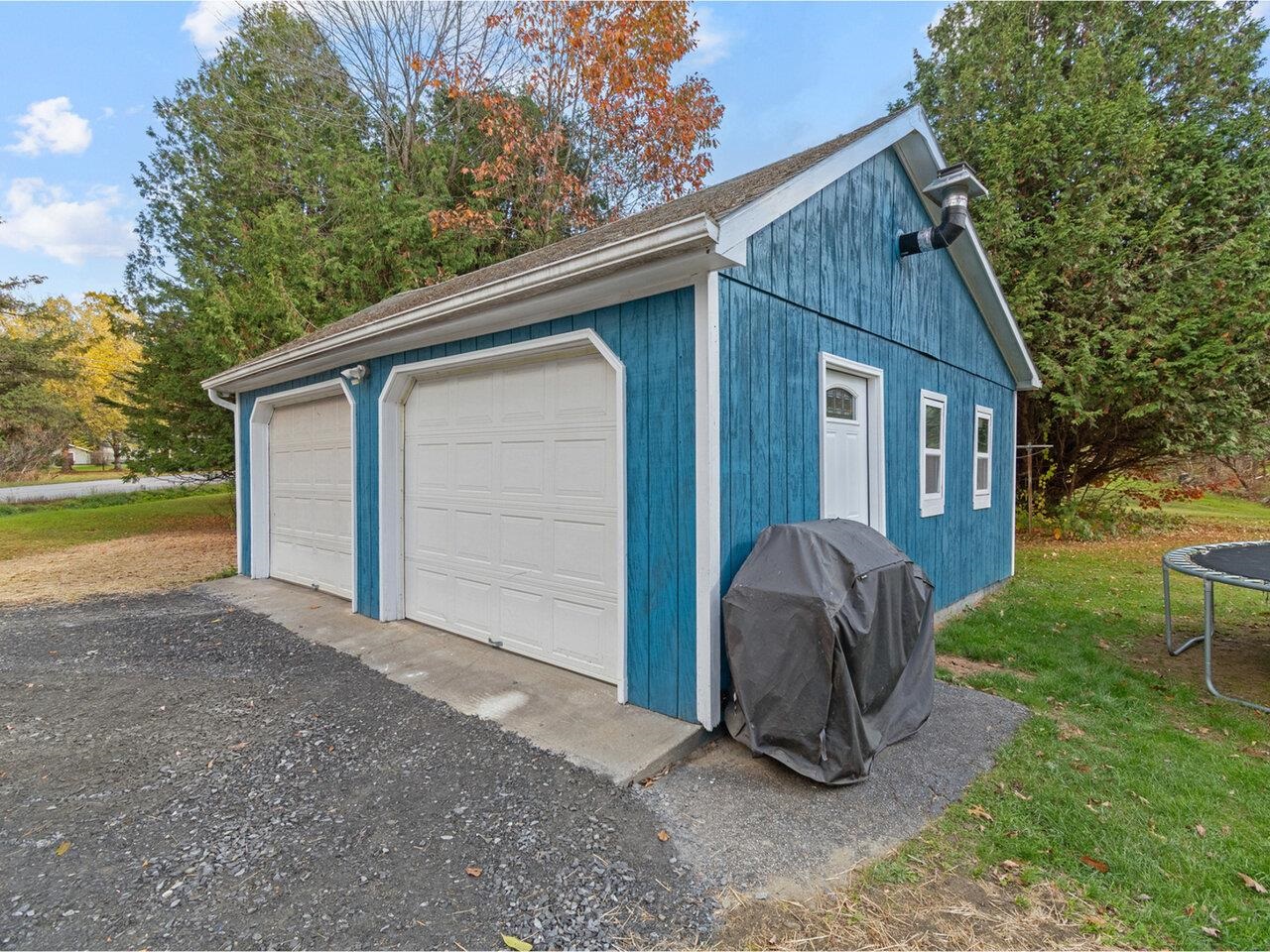 938 Perry Hill Road Waterbury, VT 05676 - Photo 4 of 43