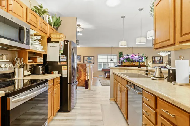 $385,000 | 702 Clardell Drive, Sun Prairie, WI 53590