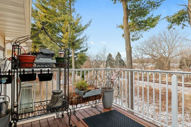 $385,000 | 702 Clardell Drive, Sun Prairie, WI 53590