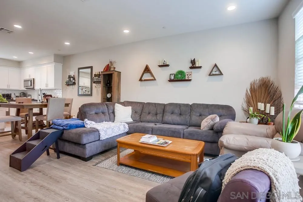 4326 Star Path Way, Unit 3 Oceanside, CA 92056 - Photo 6 of 22 Gallery Image 6
