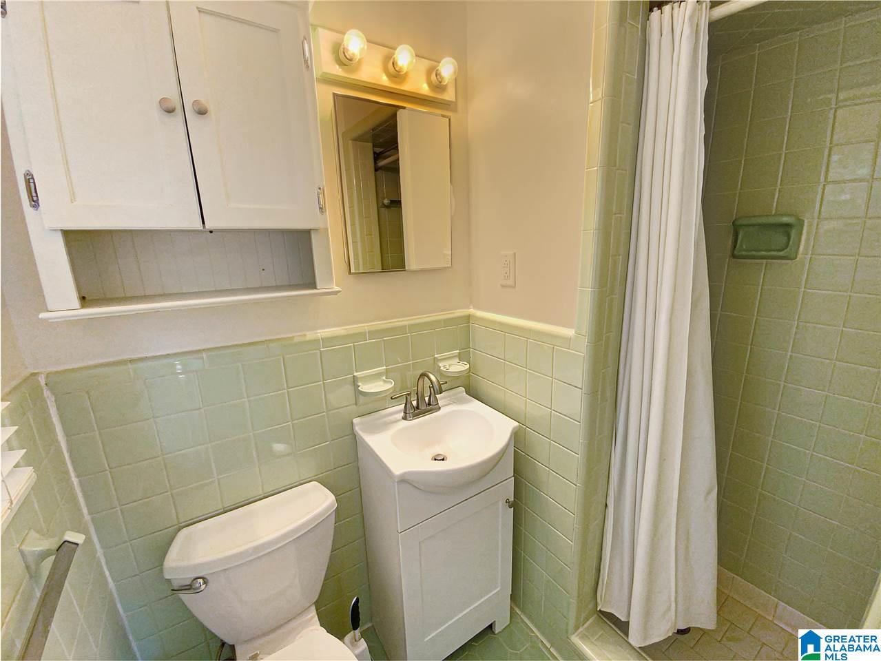 2208 Blue Ridge Boulevard Birmingham, AL 35226 - Photo 18 of 20