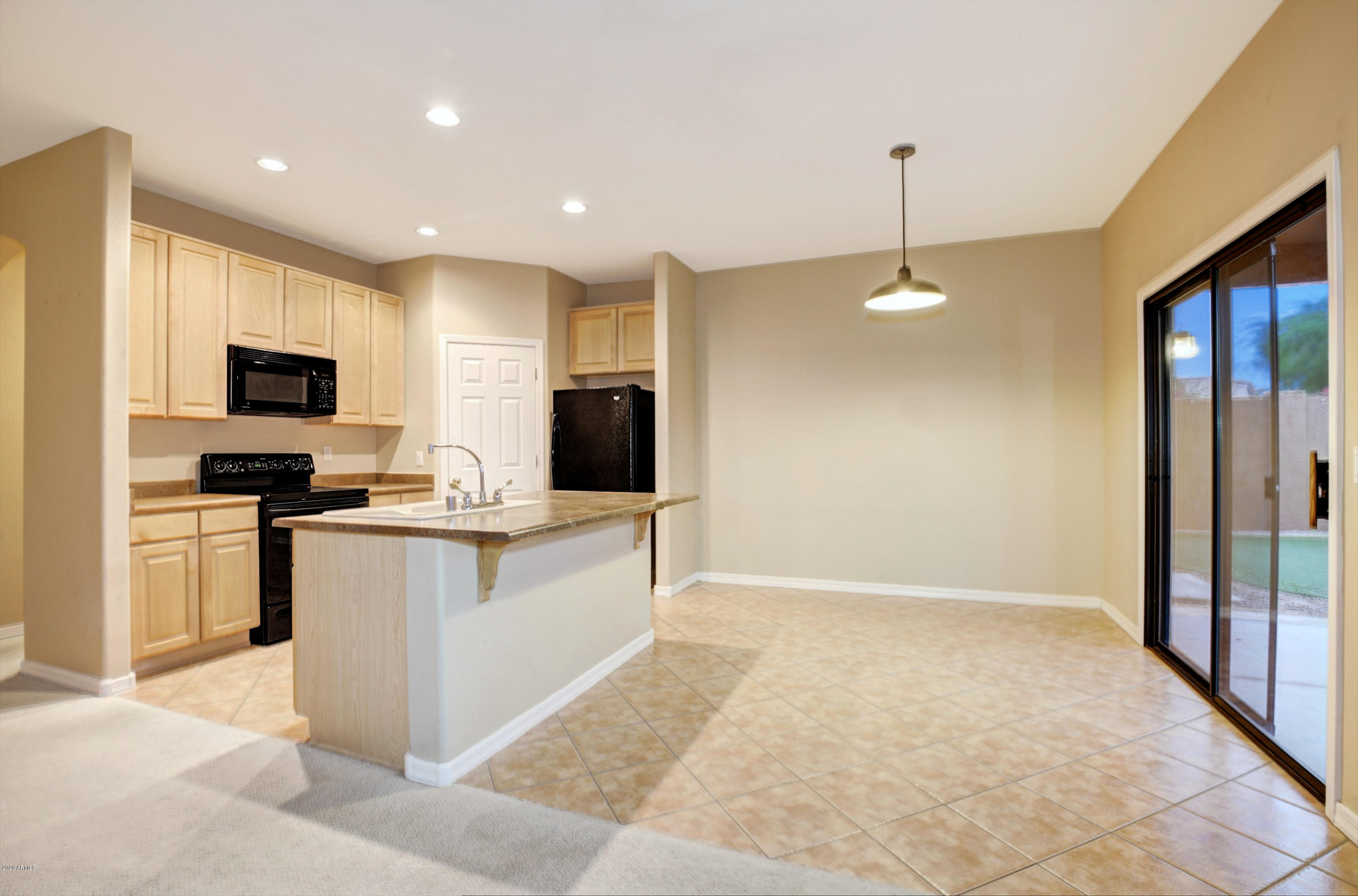 2852 East Fremont Road Phoenix, AZ 85042 - Photo 11 of 35 kitchen