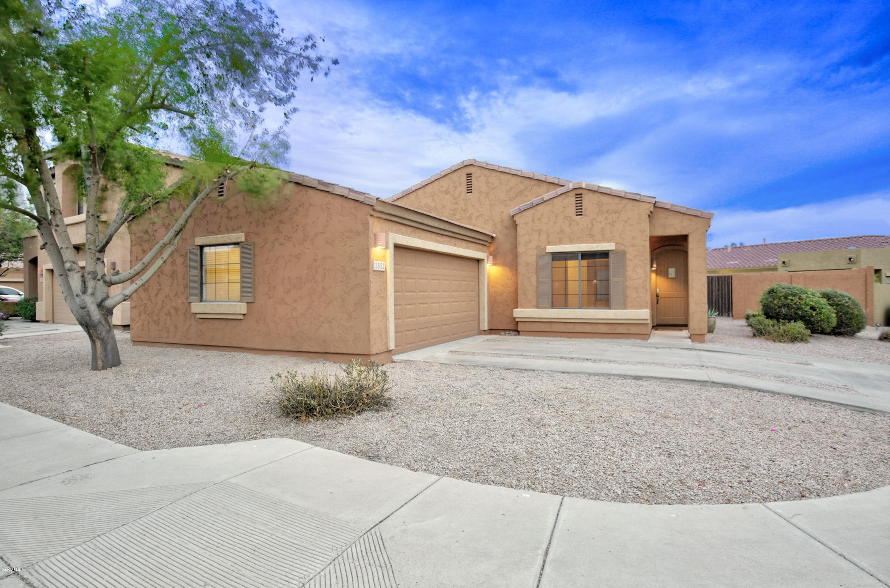 2852 East Fremont Road Phoenix, AZ 85042 - Photo 3 of 35 front3