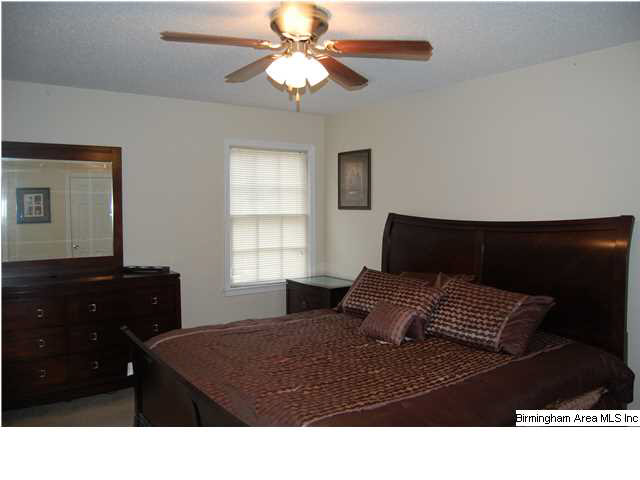 708 Twin Ridge Drive Gardendale, AL 35071 - Photo 12 of 32