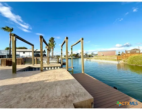 $299,999 | 127 Copano Cove Road, Rockport, TX 78382