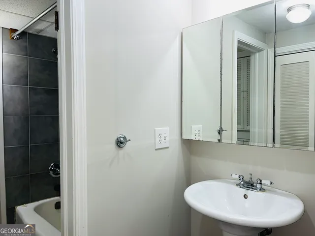 $800 | 613 North Greenwood Street, Unit A, LaGrange, GA 30240