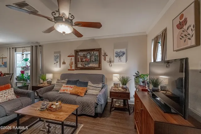 $199,860 | 416 Doucet Road, Unit 3A, Lafayette, LA 70503