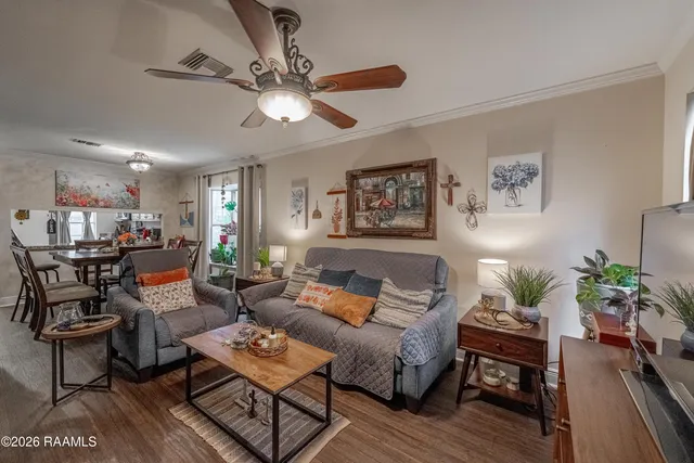 $199,860 | 416 Doucet Road, Unit 3A, Lafayette, LA 70503