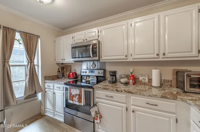 $199,860 | 416 Doucet Road, Unit 3A, Lafayette, LA 70503