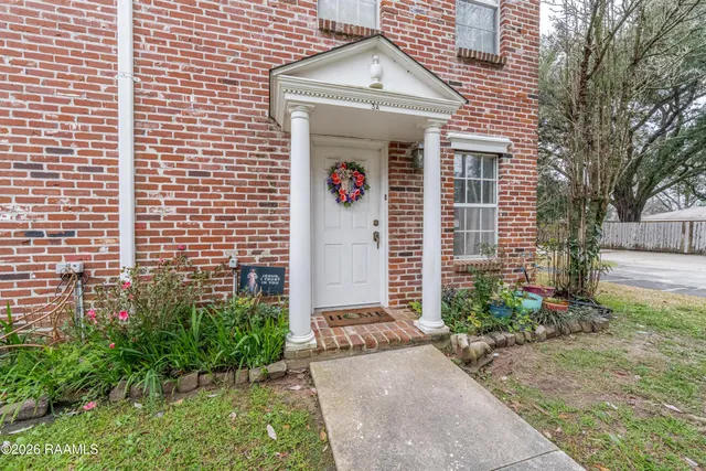 $199,860 | 416 Doucet Road, Unit 3A, Lafayette, LA 70503