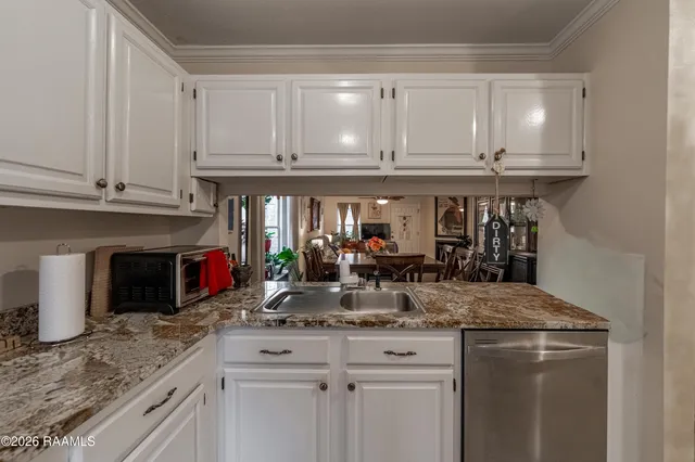 $199,860 | 416 Doucet Road, Unit 3A, Lafayette, LA 70503